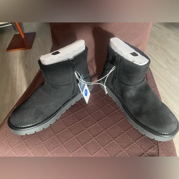 Women’s Black Ankle Winter Boots with Zipper size 7 - Picture 1 of 6